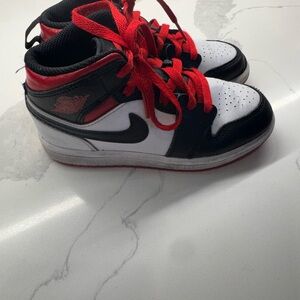 Nike air Jordan 1 mid  Kids Black, White, and Red Sneakers 13